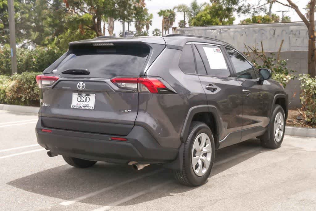 Used 2019 Toyota RAV4 LE FWD image 10