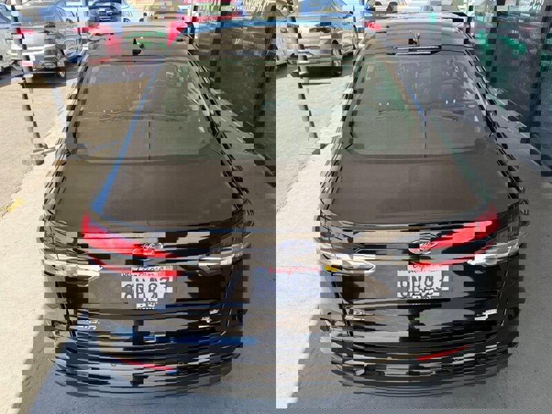 Used 2020 Ford Fusion SE image 15