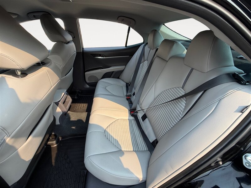 Used 2023 Toyota Camry SE FWD image 14