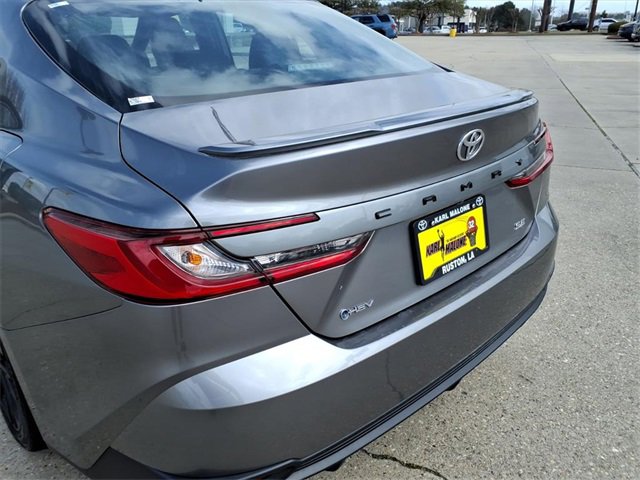 Used 2025 Toyota Camry SE image 18