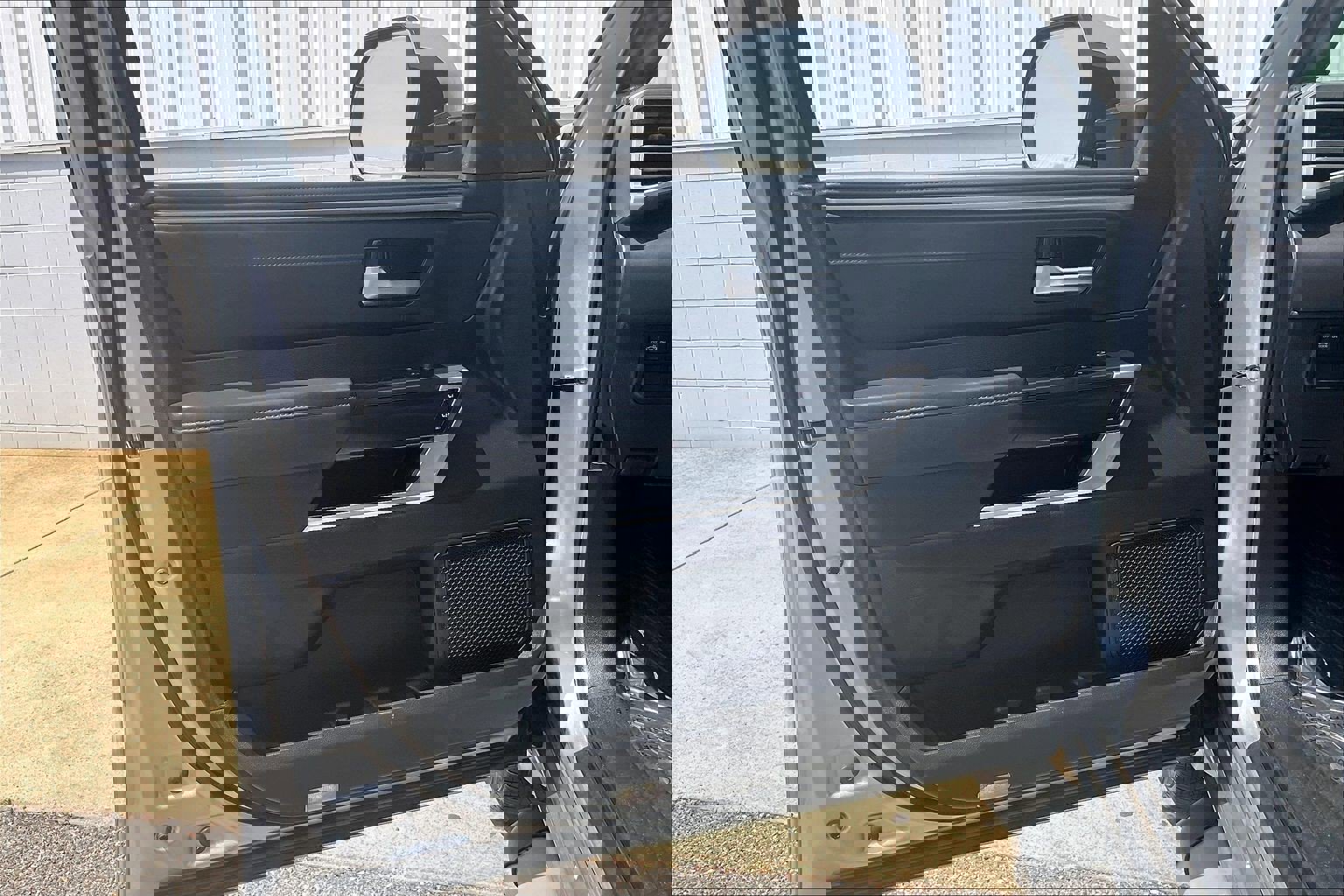 Used 2024 Toyota Tundra Platinum image 28