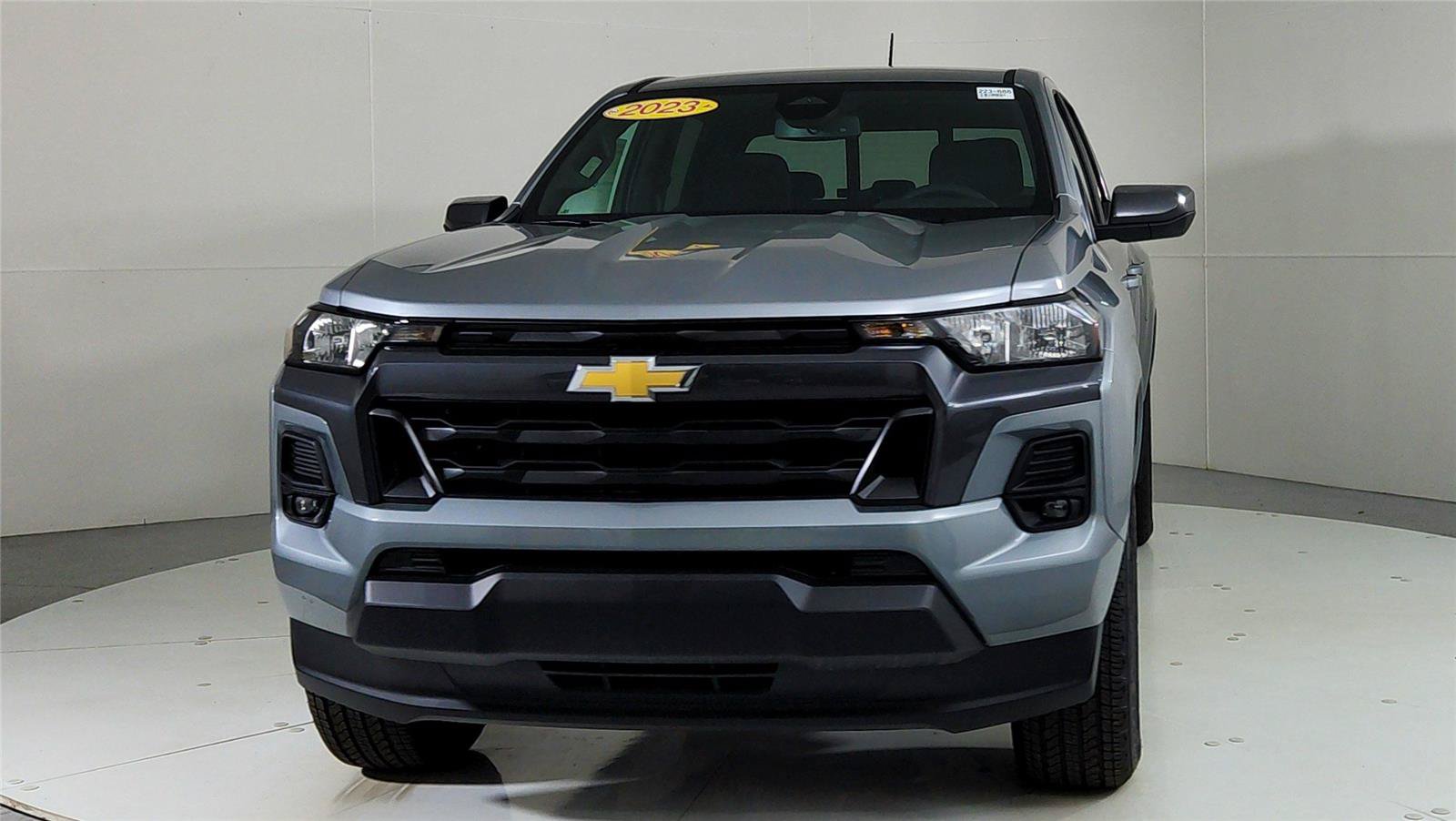 Used 2023 Chevrolet Colorado LT w/ LT Convenience Package II RWD image 8