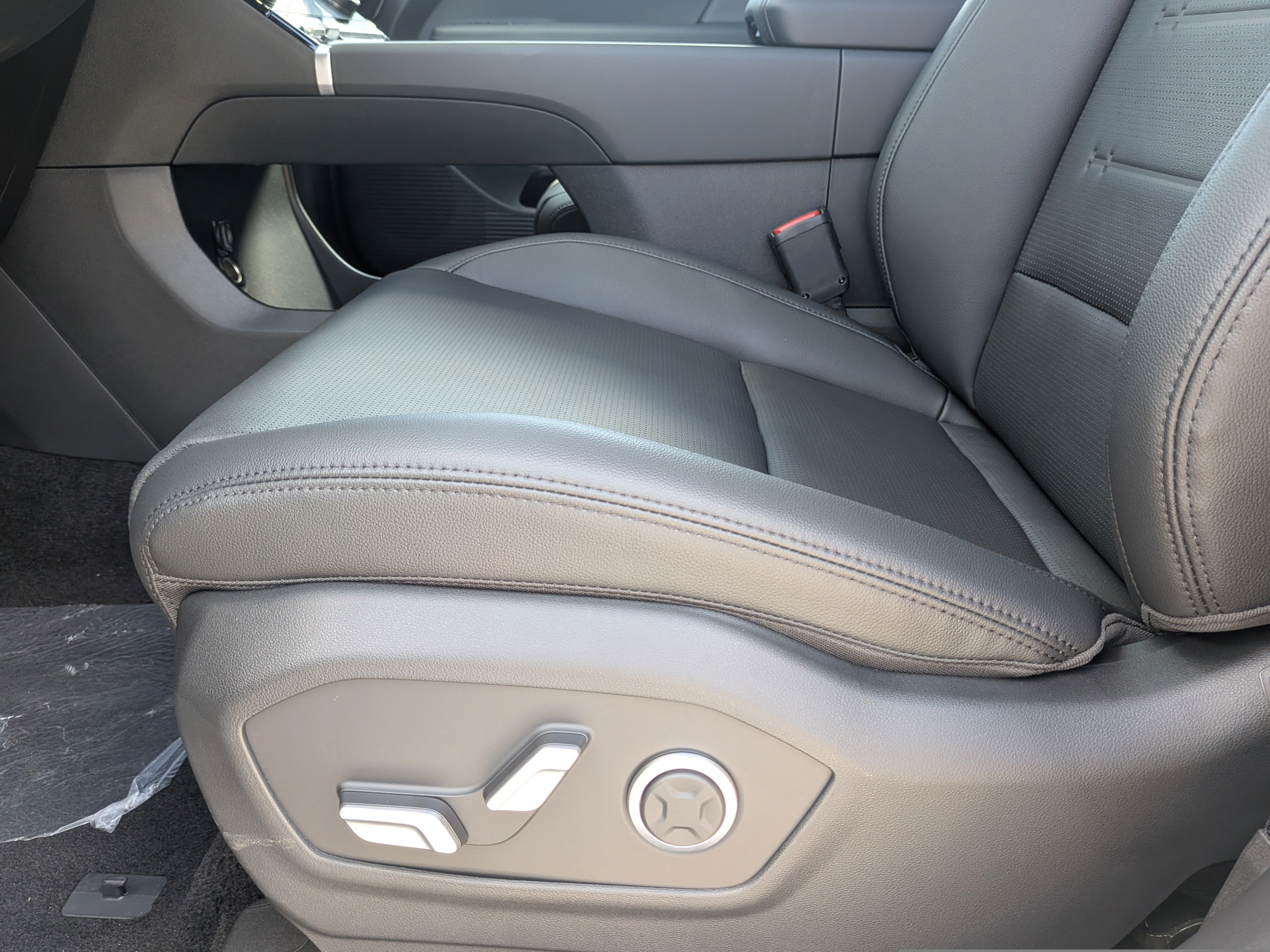 New 2027 Hyundai Santa Fe Limited AWD/4WD image 22