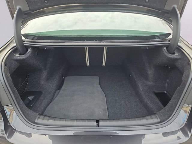 Used 2022 BMW 530i xDrive w/ Premium Package image 36