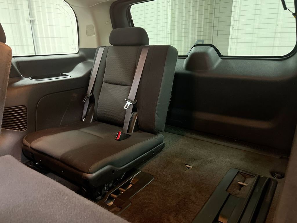 Used 2013 Chevrolet Tahoe LS w/ Convenience Package RWD image 22