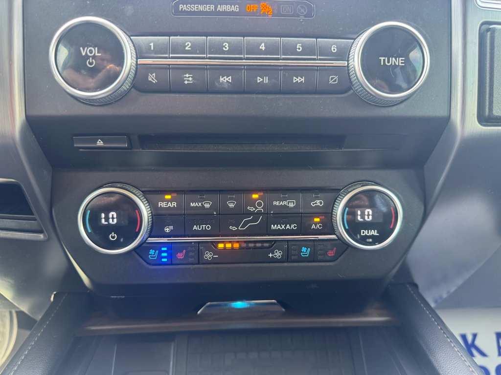 Used 2018 Ford Expedition Platinum image 26