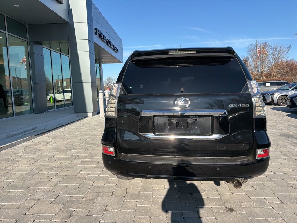 Used 2016 Lexus GX 460 w/ Premium Package image 16