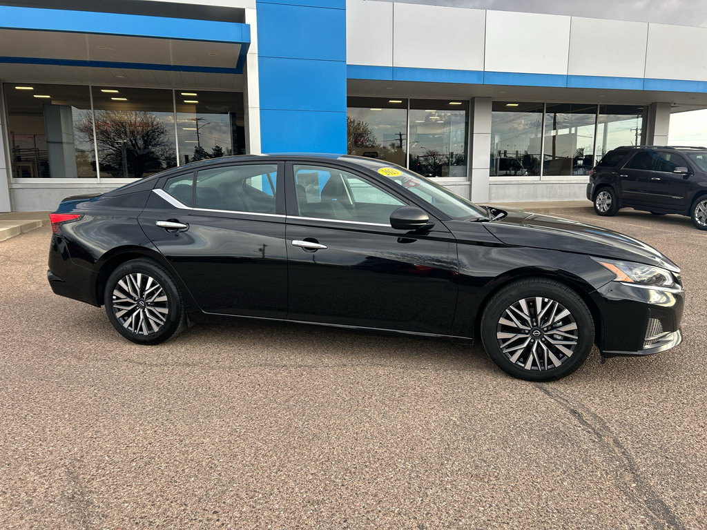 Used 2025 Nissan Altima 2.5 SV image 21