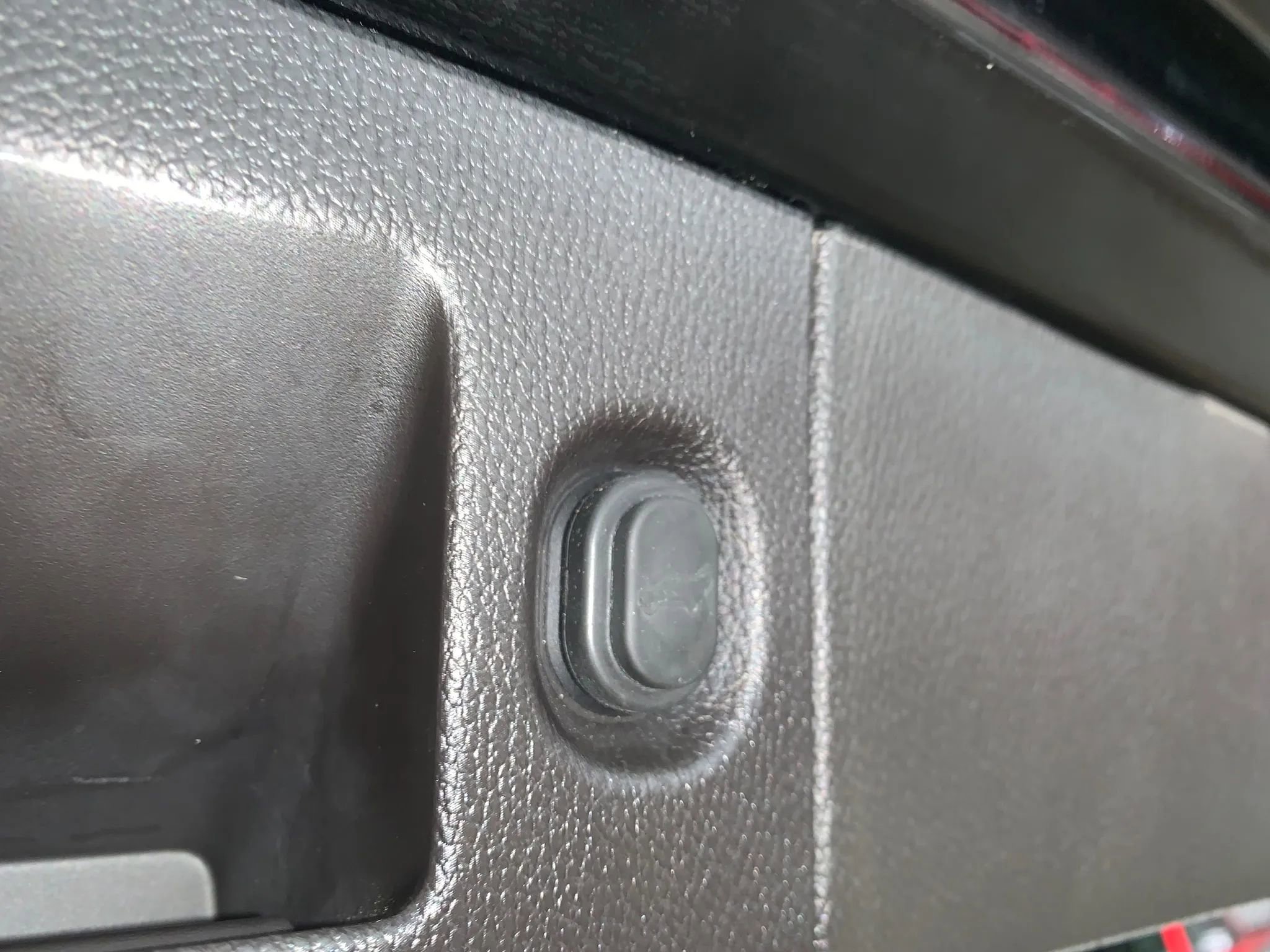 Used 2017 Chevrolet Tahoe LT image 32