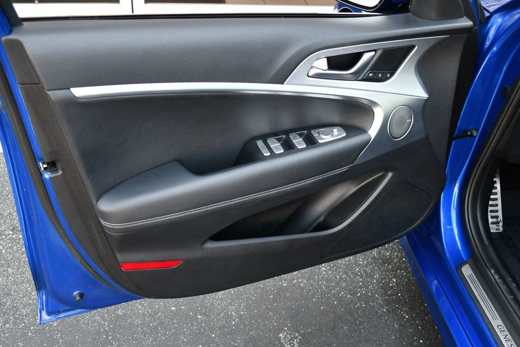 Used 2021 Genesis G70 3.3T image 35