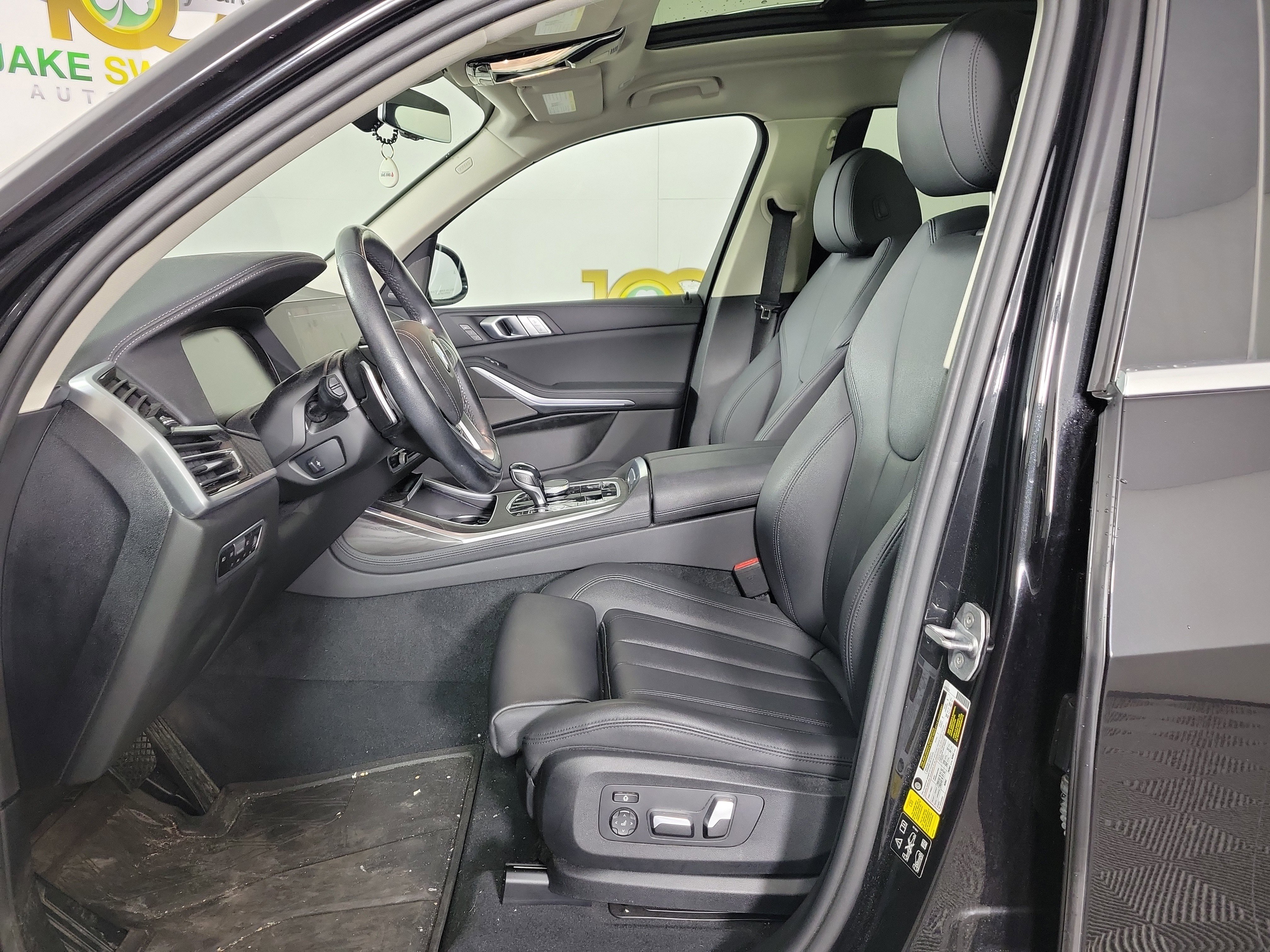 Used 2020 BMW X7 xDrive40i w/ Premium Package image 5