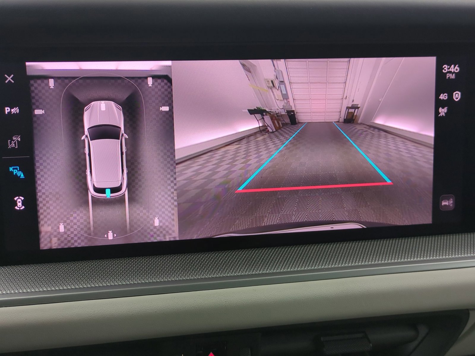 Used 2025 Porsche Cayenne image 15