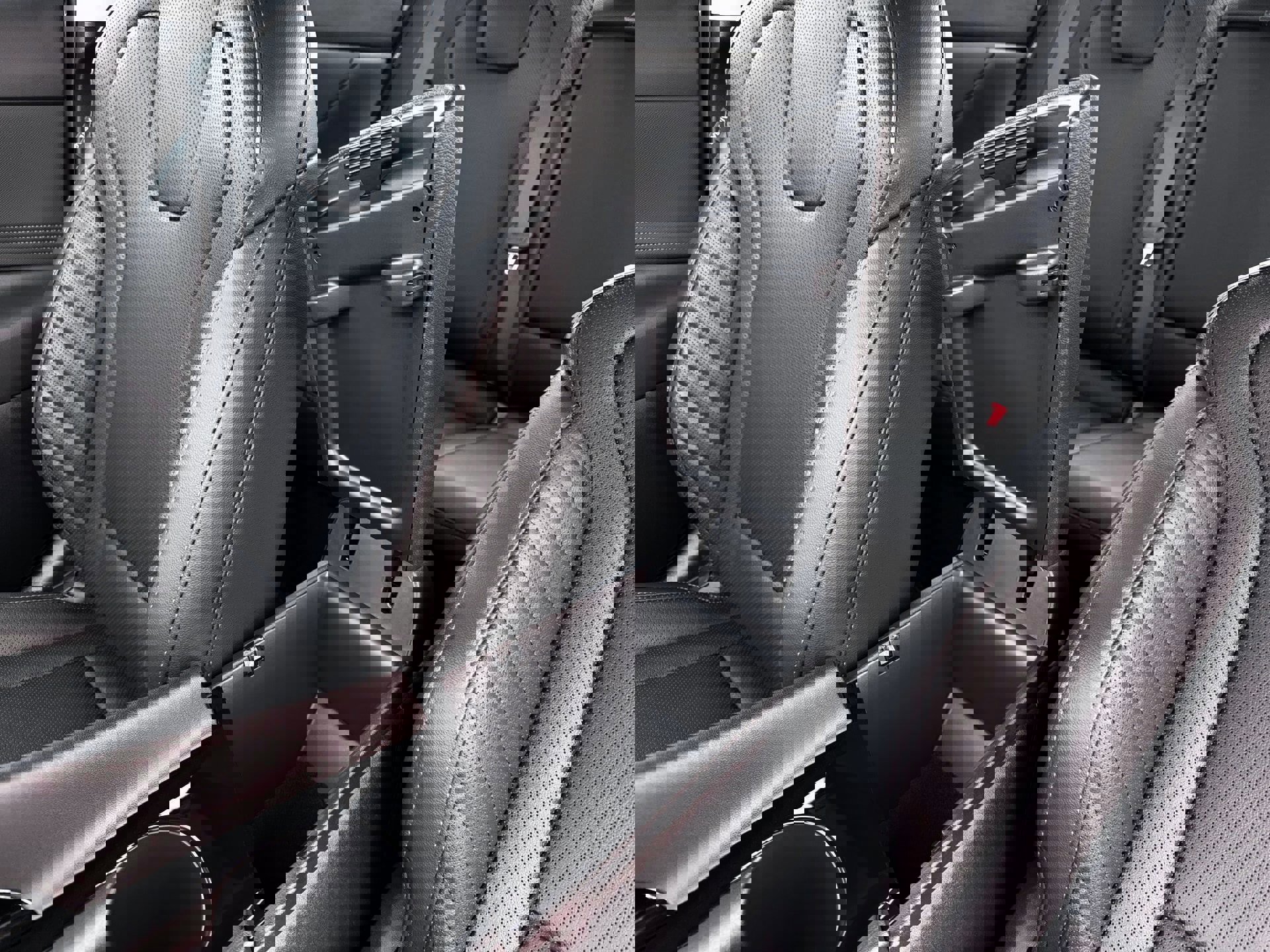 New 2026 Hyundai Elantra Limited FWD image 18