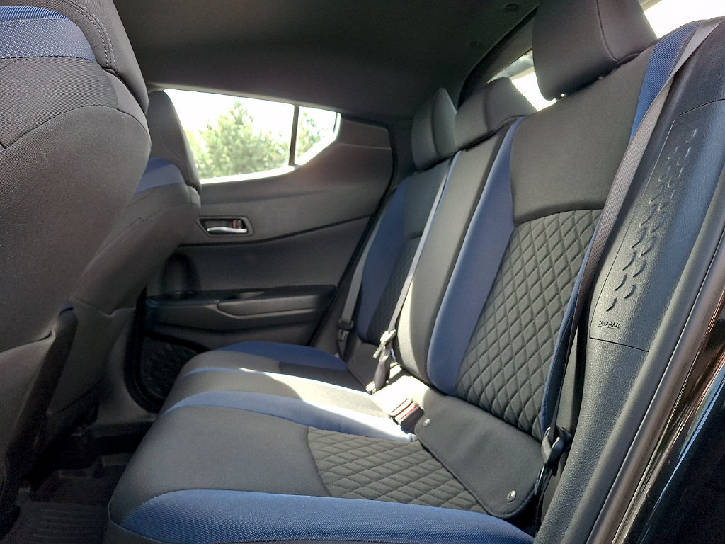 Used 2021 Toyota C-HR XLE FWD image 13