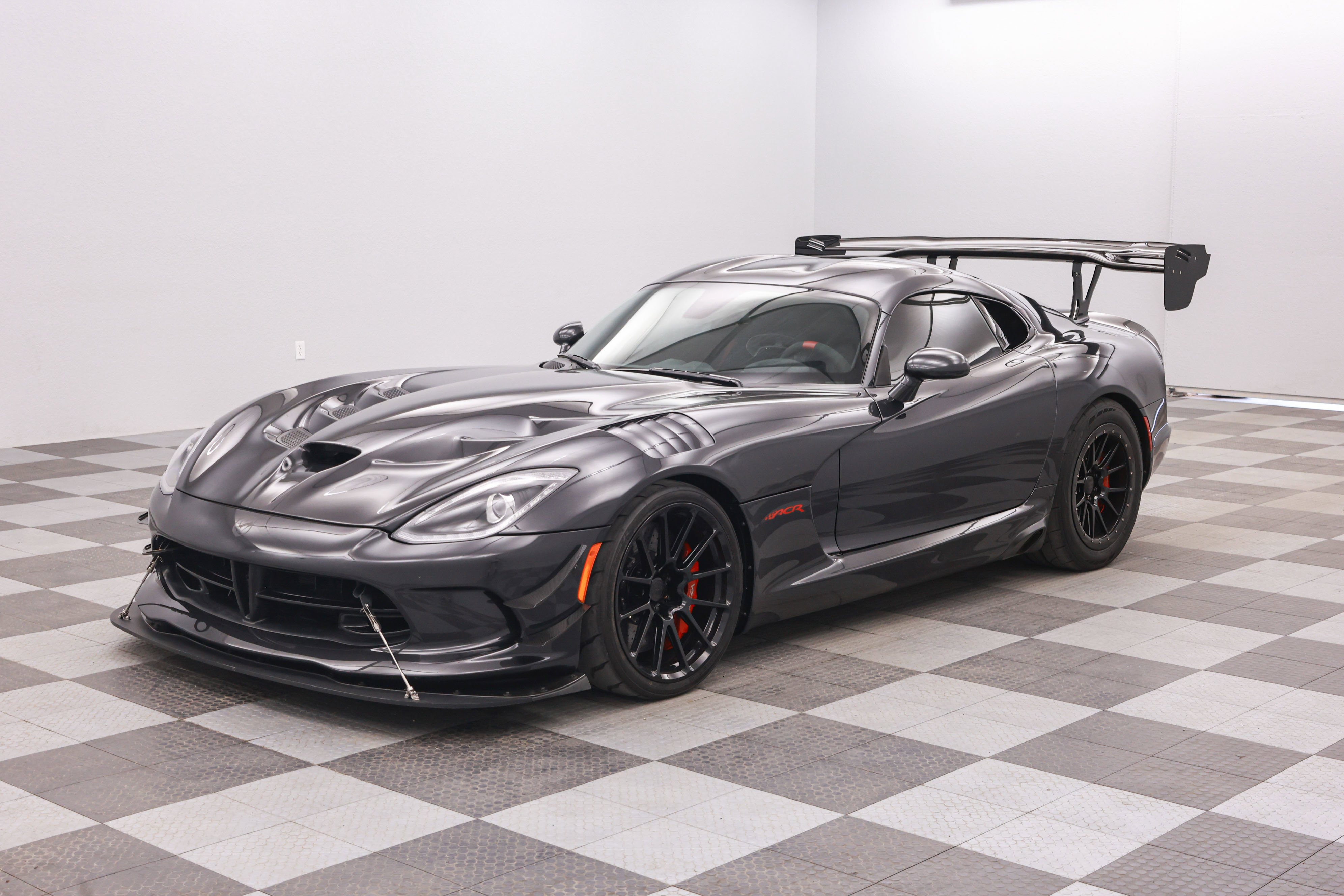 Used 2017 Dodge Viper ACR w/ Extreme Aero Package RWD image 7