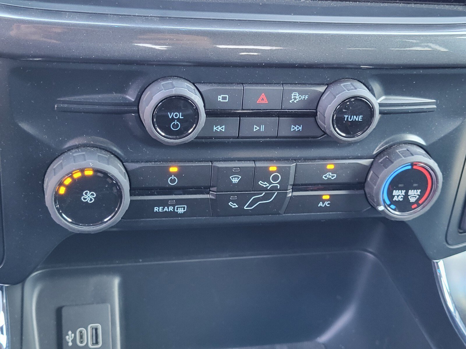 Certified 2025 Ford F150 STX w/ Equipment Group 200A image 23