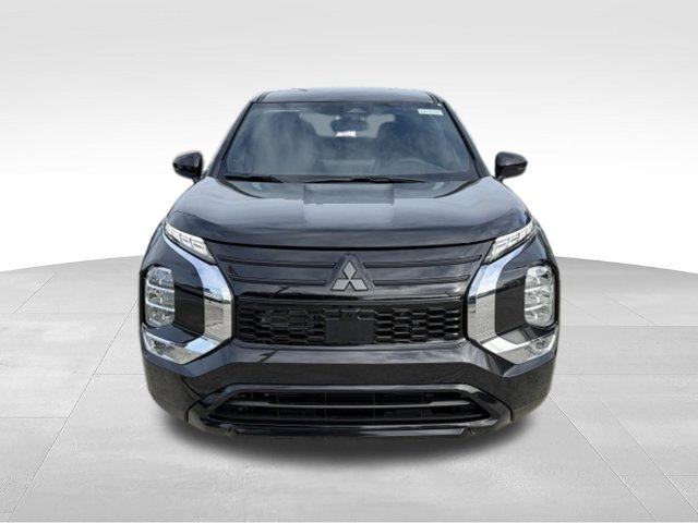 New 2026 Mitsubishi Outlander LE FWD image 8