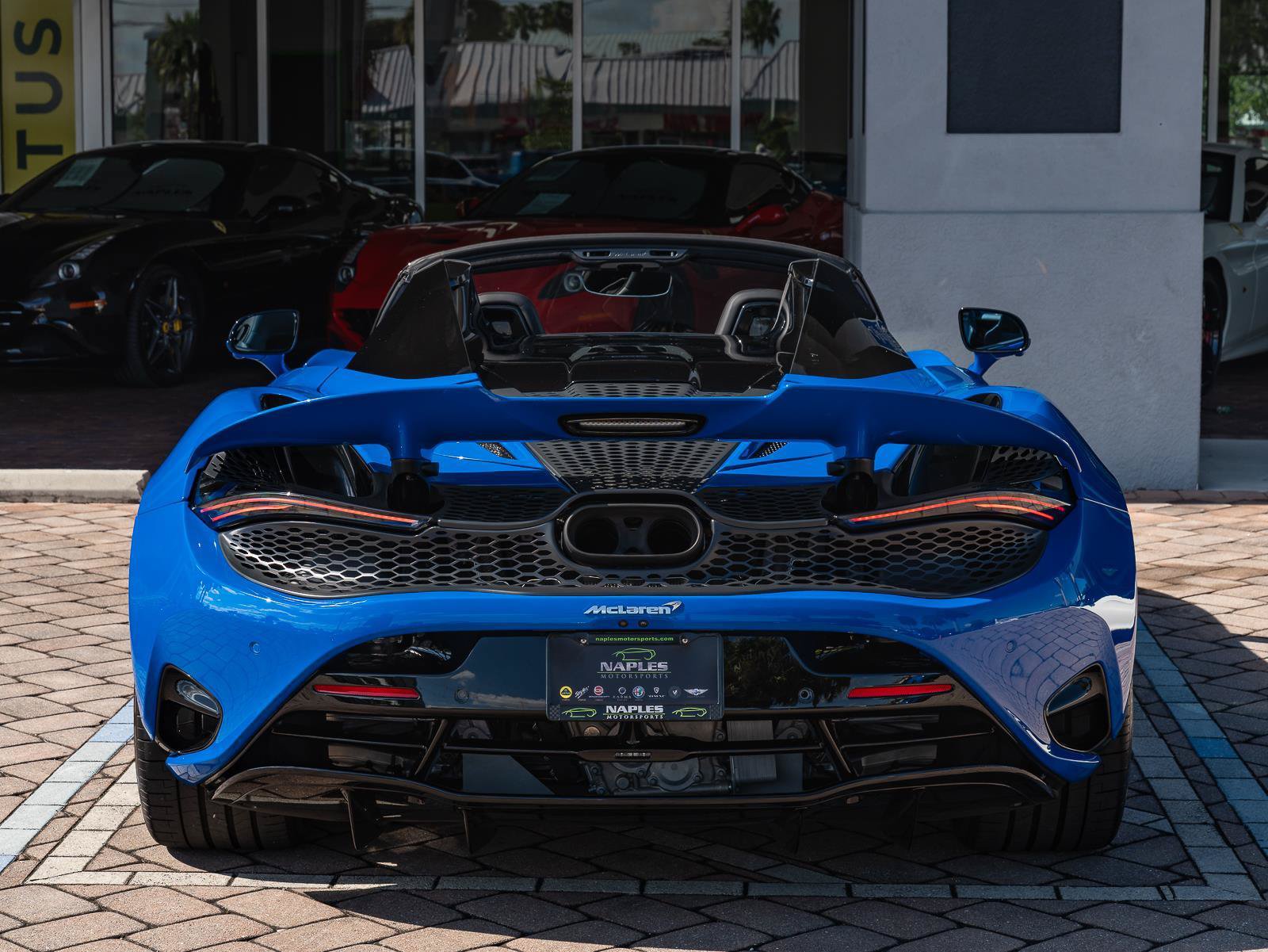 Used 2024 McLaren 750S Spider RWD image 33