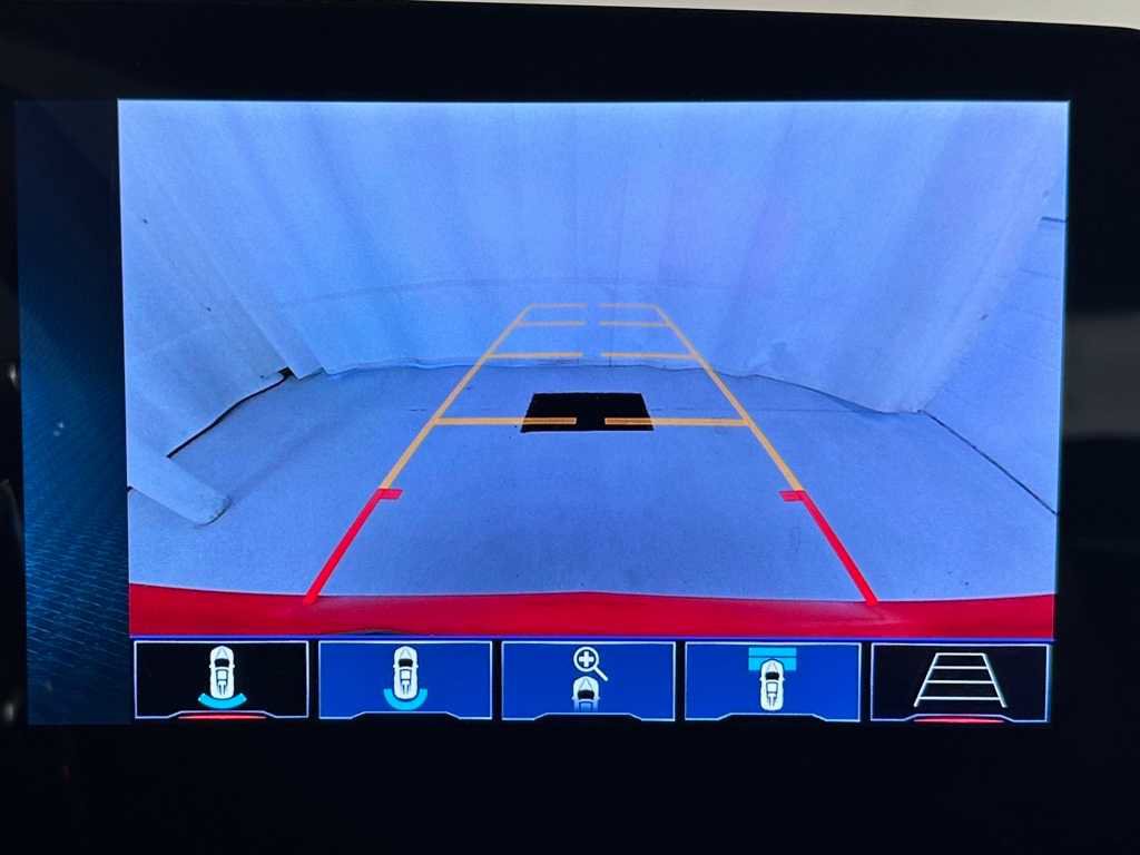 Used 2025 Chevrolet Corvette Stingray Preferred Cpe w/ 2LT image 32