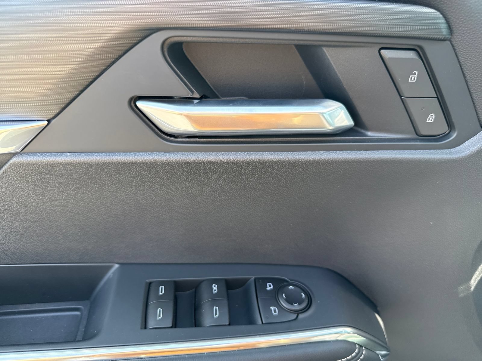 New 2026 GMC Acadia Elevation w/ Black Edition AWD/4WD image 10