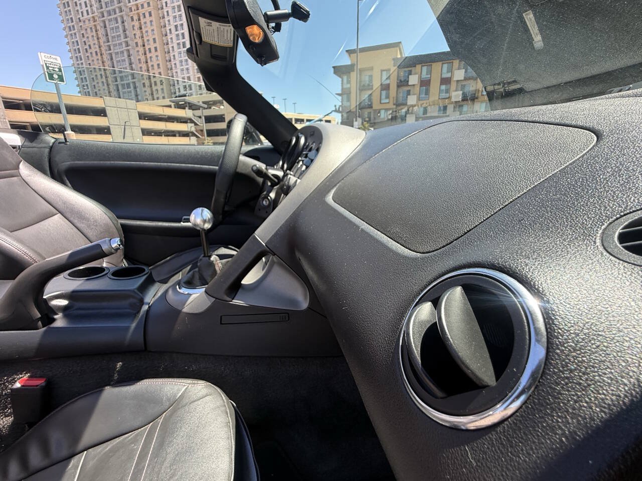 Used 2007 Pontiac Solstice GXP w/ Premium Package RWD image 31
