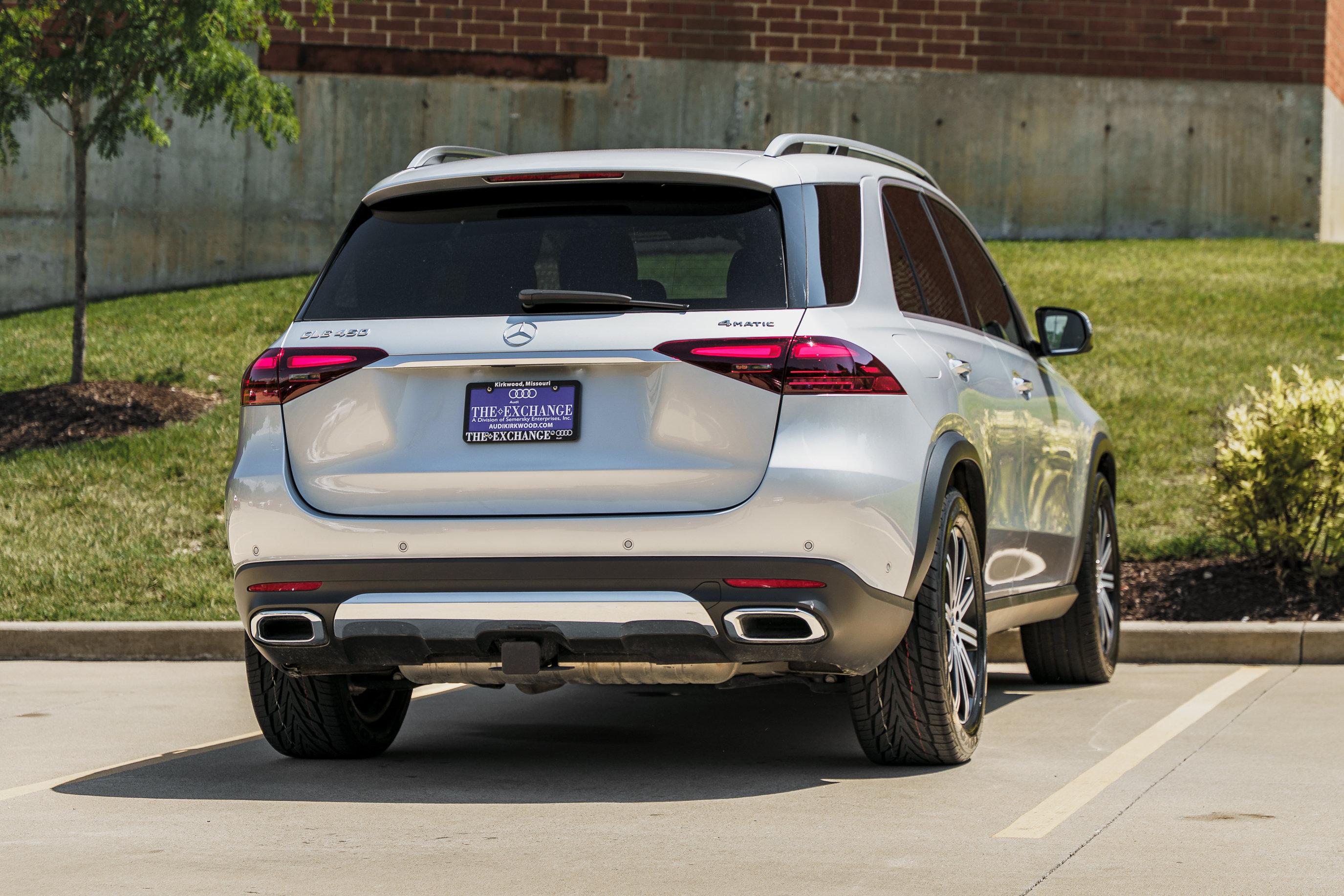 Used 2025 Mercedes-Benz GLE 450 4MATIC image 4
