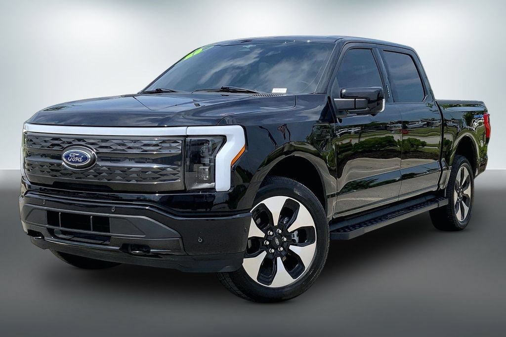 Used 2023 Ford F150 Lightning Platinum AWD/4WD image 2