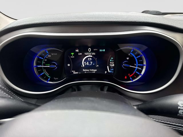 Used 2022 Chrysler Pacifica Touring-L w/ Uconnect Theater Family Group FWD image 28