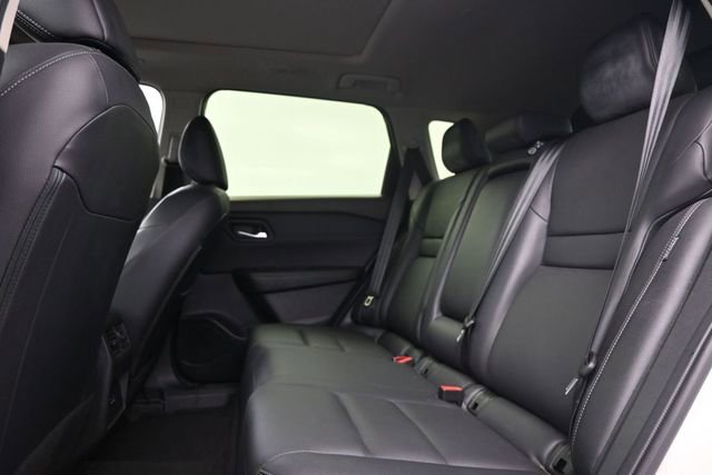 Used 2023 Nissan Rogue SL FWD image 12