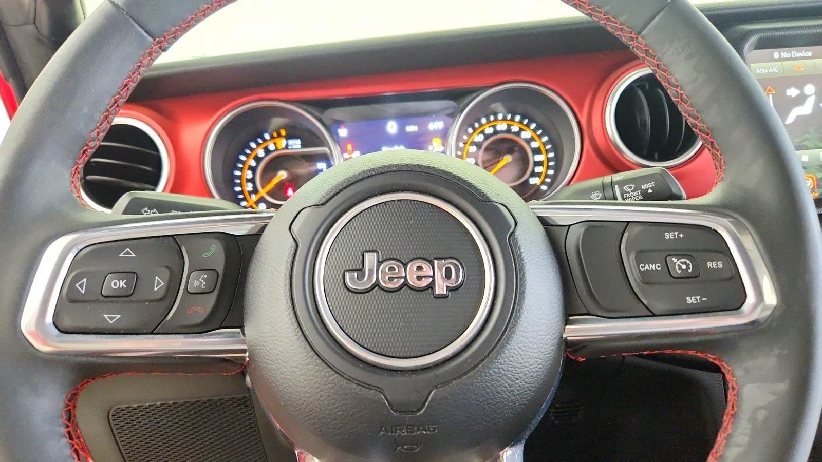Used 2023 Jeep Gladiator Rubicon w/ Cold Weather Group AWD/4WD image 18
