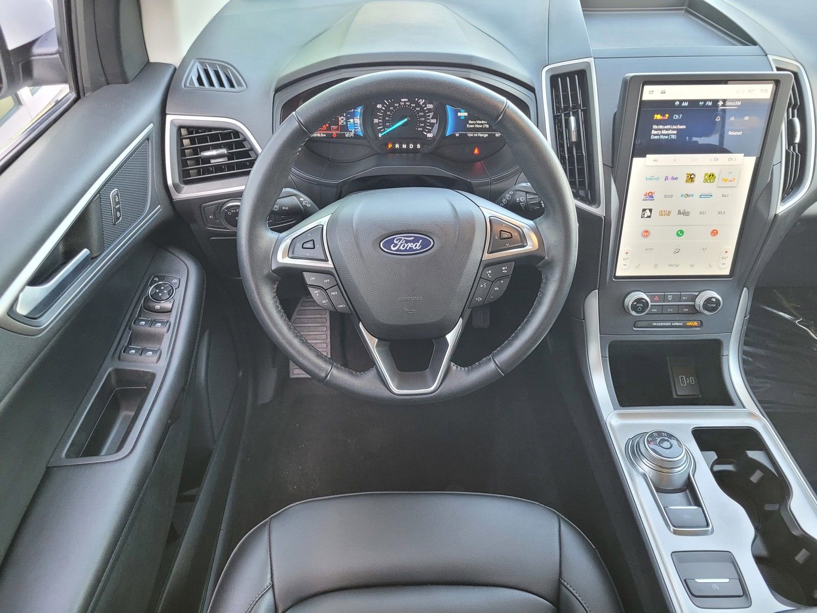 Used 2023 Ford Edge SEL w/ Convenience Package image 11