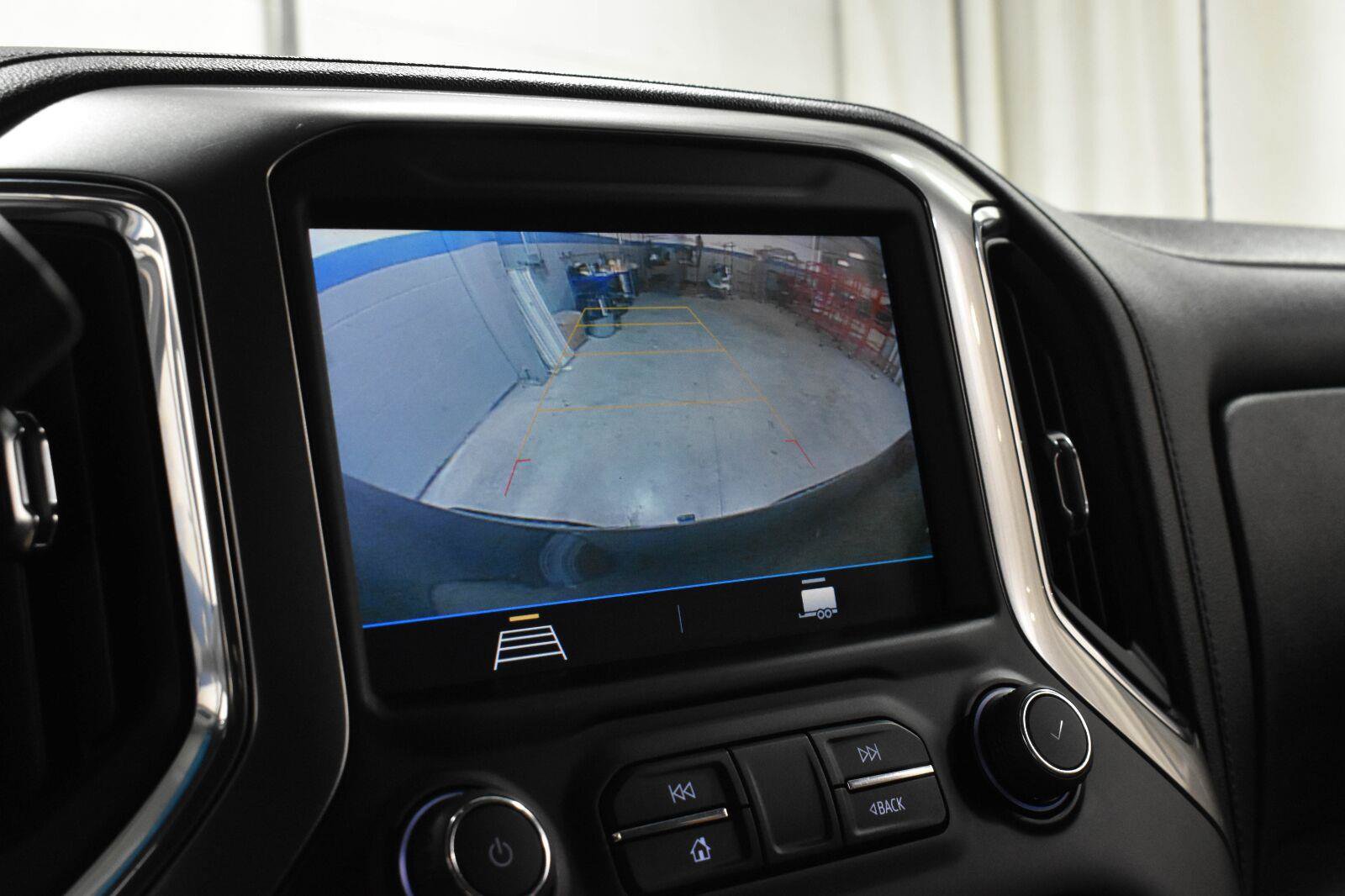 Used 2022 Chevrolet Silverado 1500 RST AWD/4WD image 15