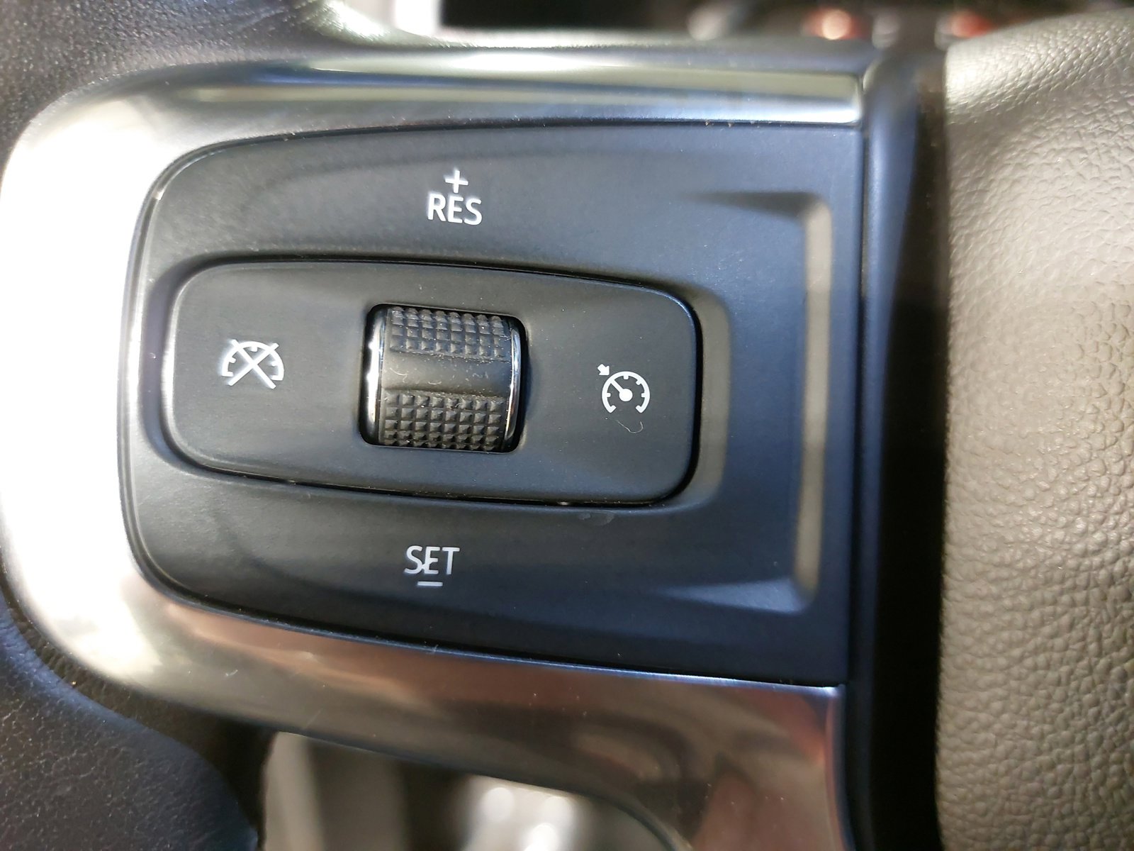 Used 2020 Chevrolet Blazer LT w/ LPO, Floor Liner Package FWD image 19