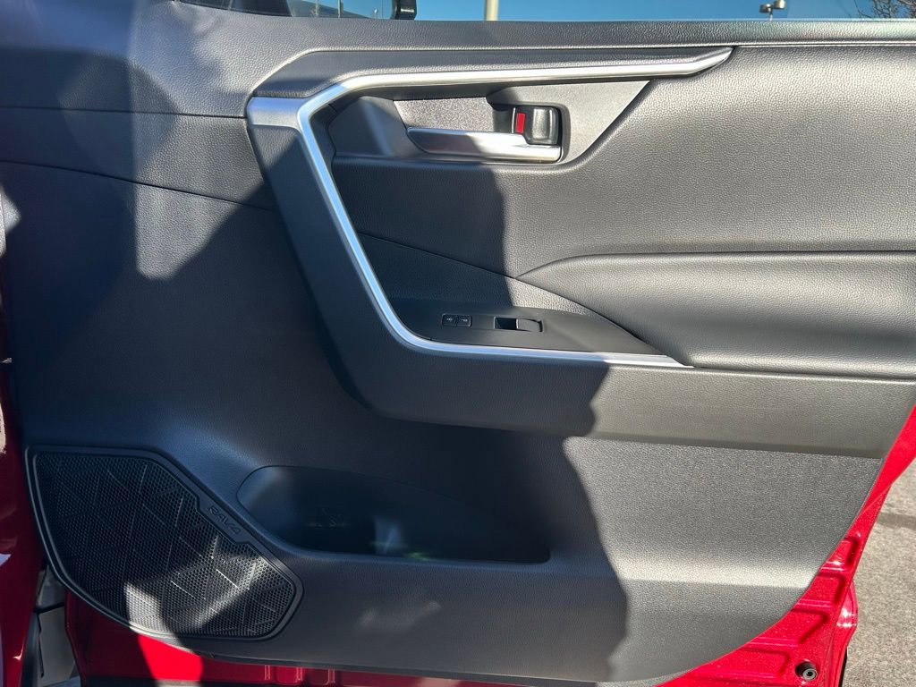New 2025 Toyota RAV4 XLE image 27