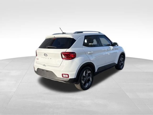 Used 2024 Hyundai Venue SEL image 7