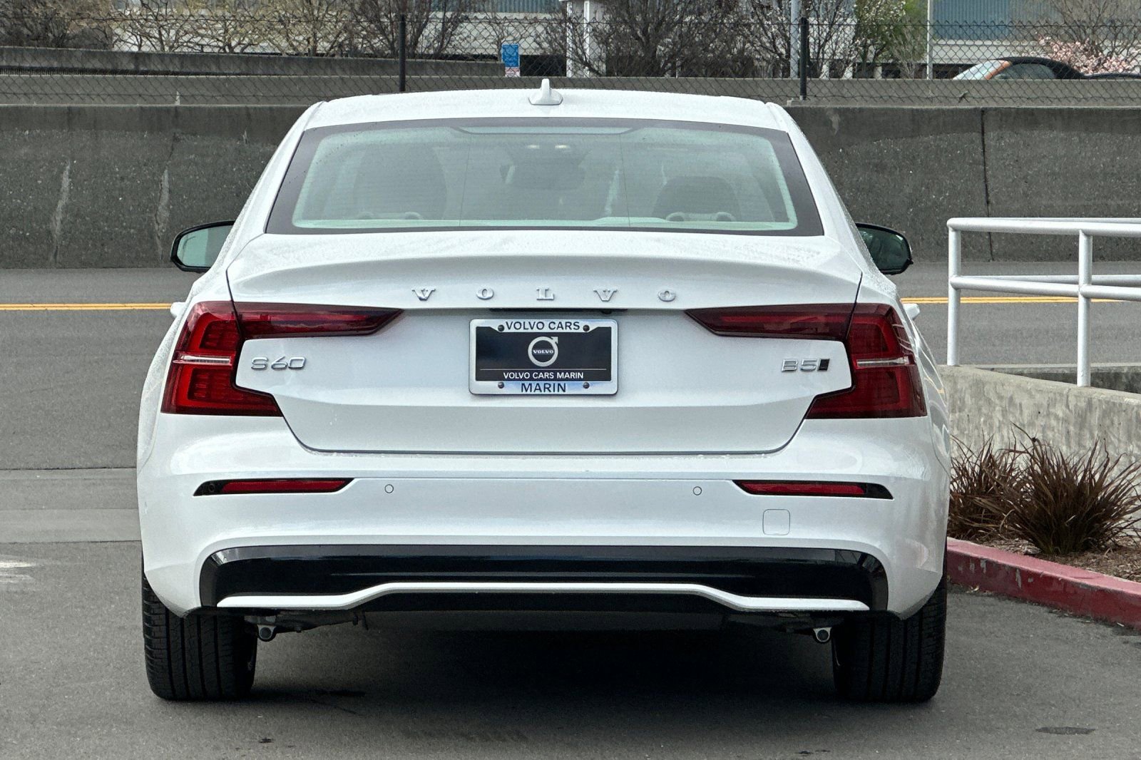 Certified 2024 Volvo S60 B5 Ultimate w/ Climate Package AWD/4WD image 8