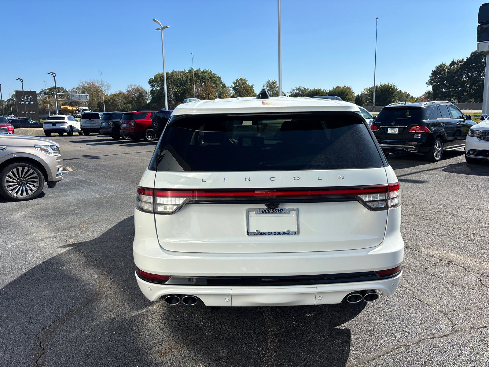 New 2027 Lincoln Aviator AWD w/ Jet Appearance Package image 6