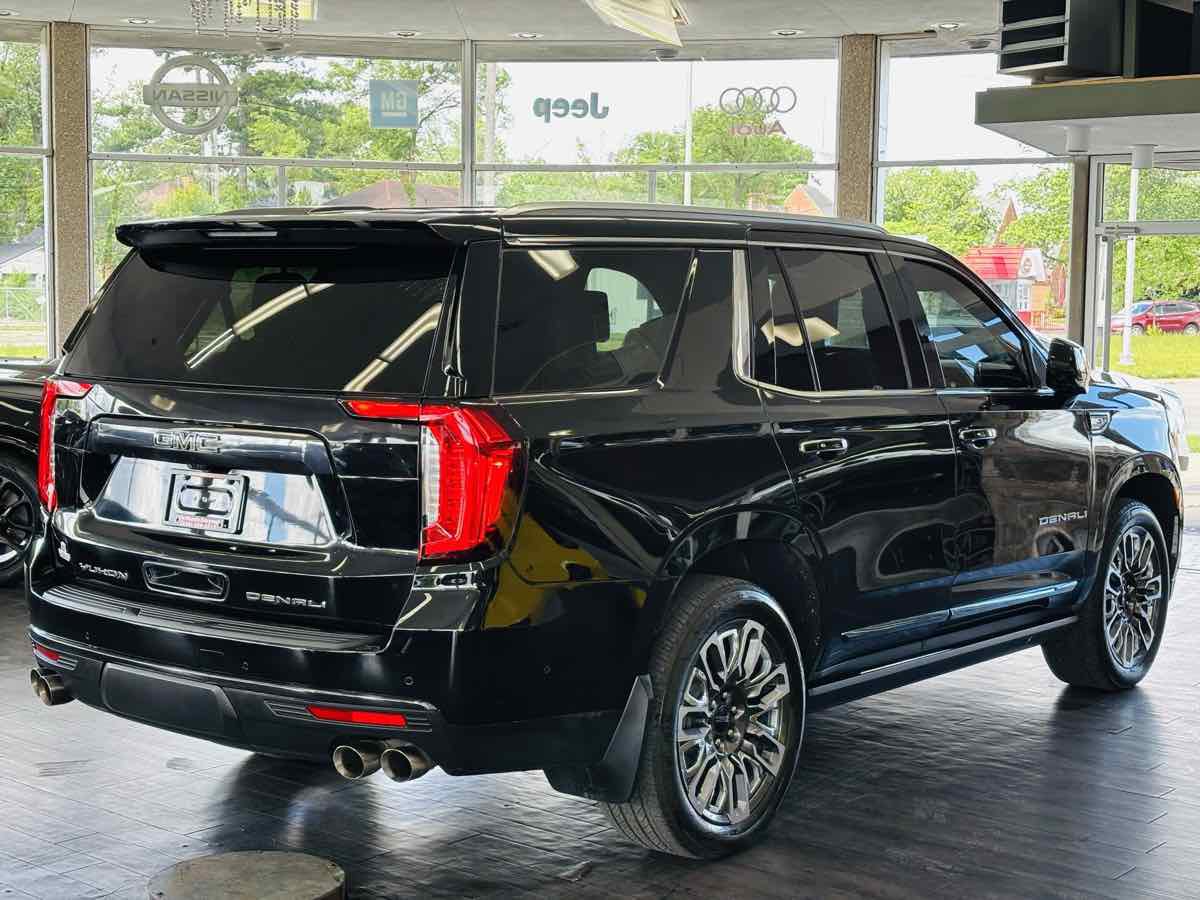 Used 2023 GMC Yukon Denali Ultimate AWD/4WD image 5