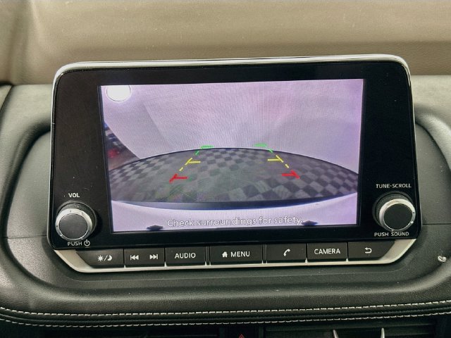 Used 2023 Nissan Rogue S AWD/4WD image 12