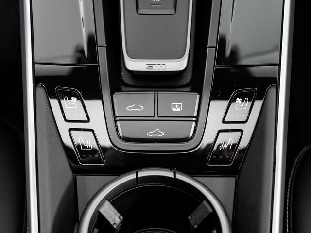 Used 2025 Porsche 911 Carrera 4 GTS image 24