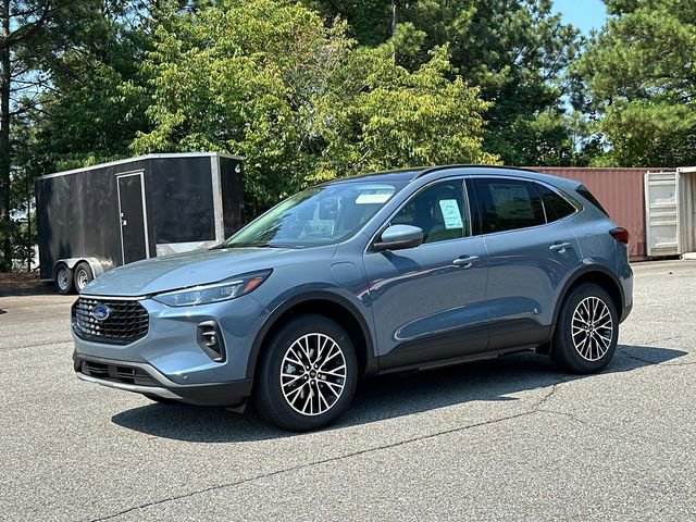New 2025 Ford Escape SE w/ PHEV Premium Package FWD image 3