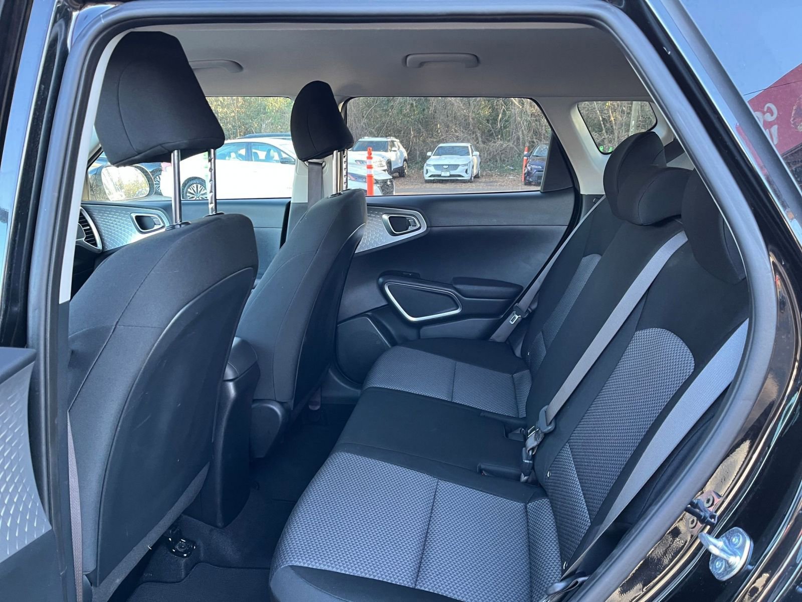 Used 2025 Kia Soul LX w/ LX Technology Package image 23