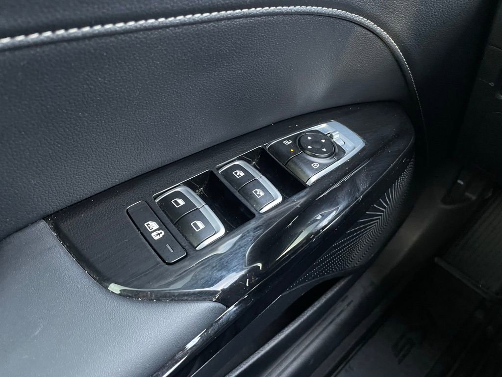 Used 2025 Kia K5 GT-Line image 11