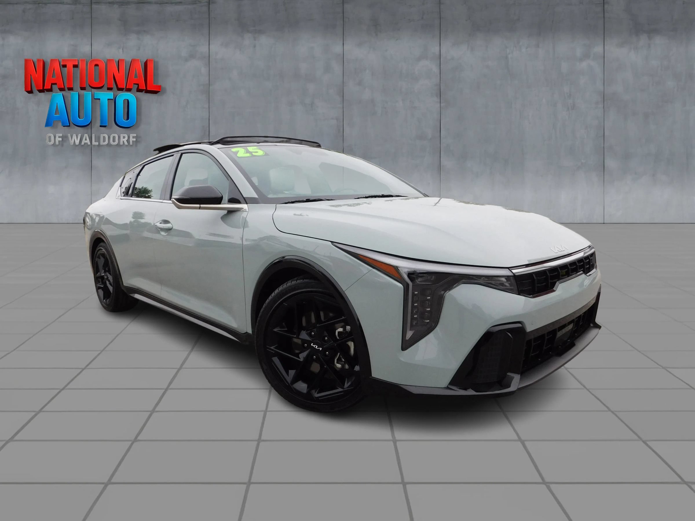 Used 2025 Kia K4 GT-Line Turbo FWD image 1