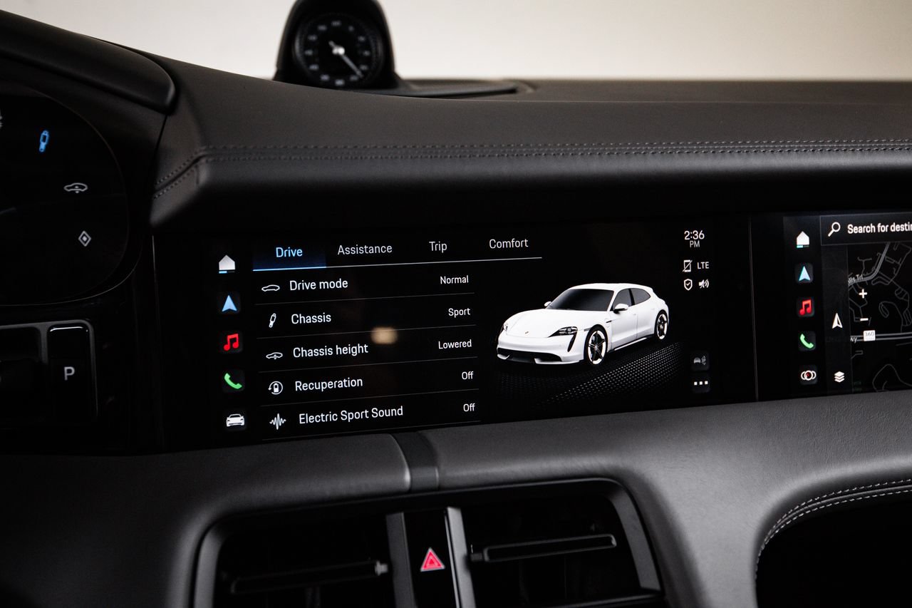 Certified 2023 Porsche Taycan GTS AWD/4WD image 17
