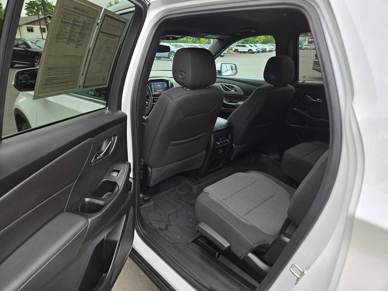 Used 2023 Chevrolet Traverse LT w/ LPO, Floor Liner Package AWD/4WD image 15