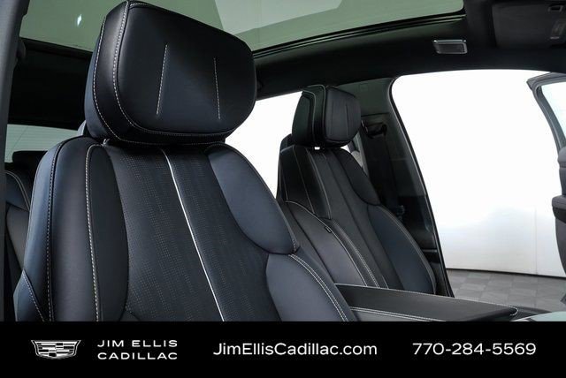 Certified 2025 Cadillac Optiq Luxury 2 w/ LPO, Floor Liner Package image 21