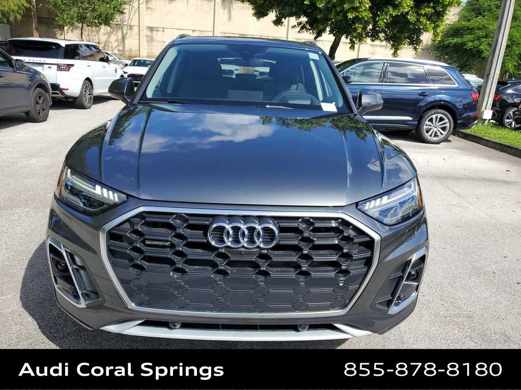 Certified 2024 Audi Q5 2.0T Prestige image 3