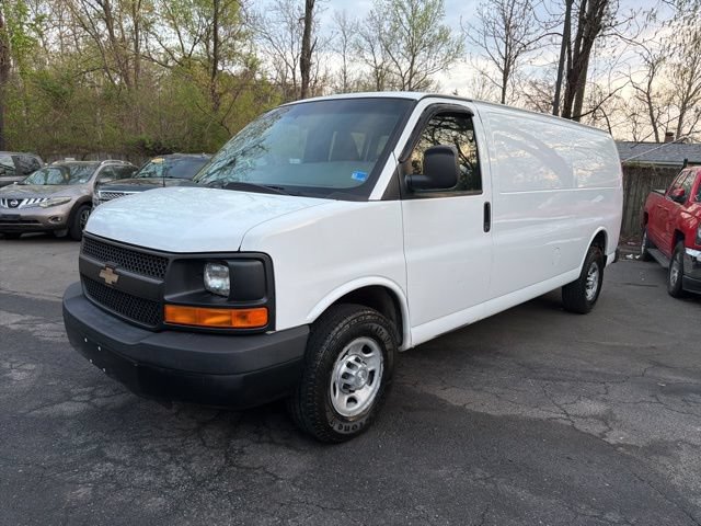 Used 2016 Chevrolet Express 3500 Extended RWD image 3
