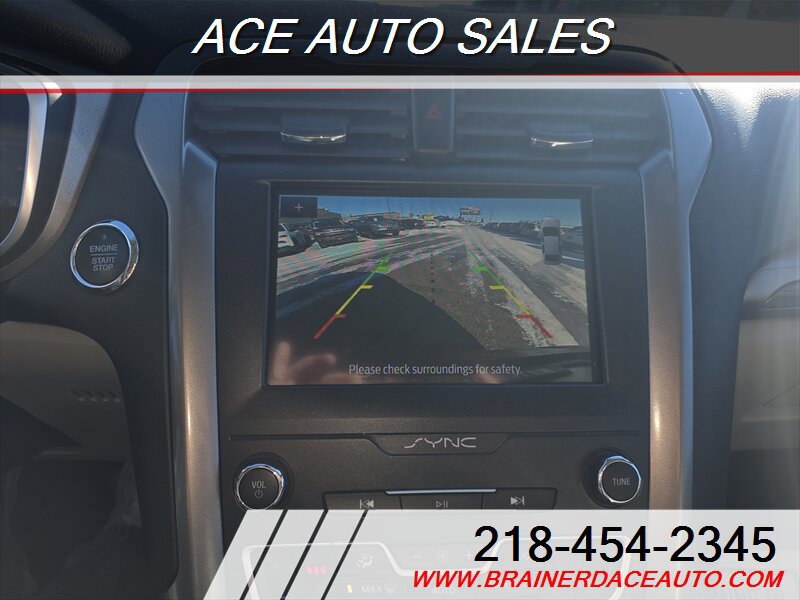 Used 2019 Ford Fusion SEL FWD image 11